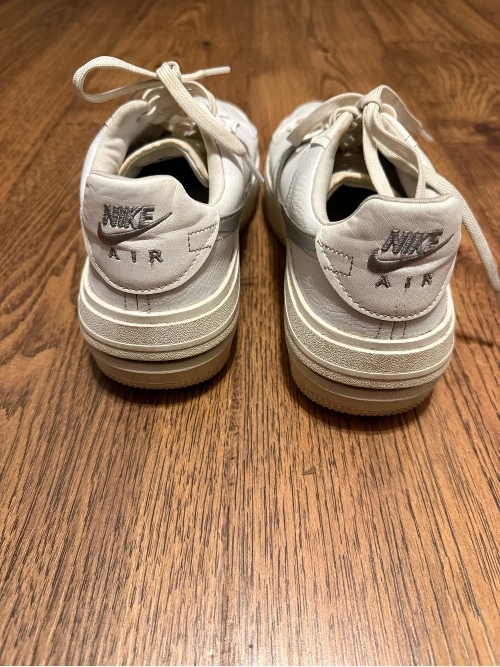 Size 9.5 Women’s Nike Air Force 1 White Casual Shoes Sneakers
